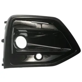 audi-q5-80d-s-line-2021-atrapa-zderzaka-przedniego-zaslepka-halogenu-prawa