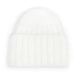 czapka-damska-welniana-welna-zimowa-na-zime-60percent-angora-mleczna-kolory