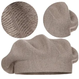 cieply-zimowy-beret-polskiej-marki-majka-ozdobny-detal-bezowy-bez
