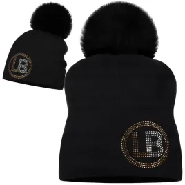 czapka-z-pomponem-pompon-zimowa-labartti-ozdobne-logo-czarna