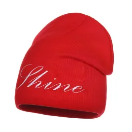 czapka-damska-zimowa-ocieplana-polarem-beanie-napis-shine-czerwona-majka