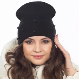 czarna-czapka-damska-beanie-futrzana-jesienno-zimowa-polska-marka-majka