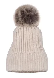 czapka-zimowa-bezowa-z-pomponem-damska-majka