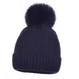 czapka-zimowa-z-pomponem-beanie-hat-damska