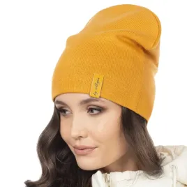 szykowna-czapka-beanie-zimowa-miod
