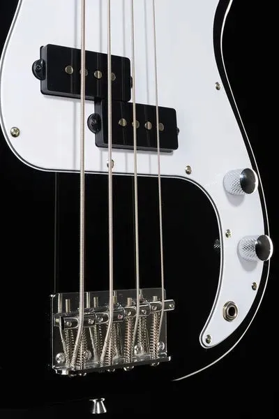 gitara-basowa-harley-benton-pb-shorty-bk-standard-series-stan-nowy-kod-producenta-4047371720843-marka-harley-benton