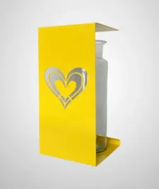 zolty-lampion-znicz-dla-dziecka-ze-wzorem-serca