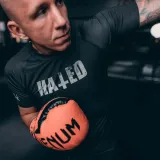 rashguard-holy-blvk-hated-marka-heroes-inc