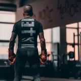 rashguard-holy-blvk-hated-material-dominujacy-bawelna