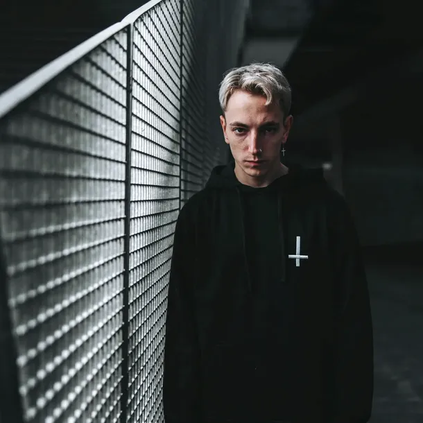 bluza-holy-blvk-inverted-cross-kolor-czarny-bialy-wielokolorowy