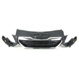 atrapa-grill-z-chromem-peugeot-2008-13-16