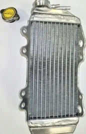 chlodnica-wzmocniona-fluidyne-kawasaki-kx250f-2006-2008-prawa-z-korkiem