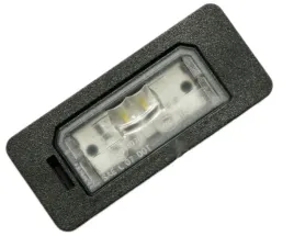 bmw-x5-e70-f15-x6-e71-f16-lampka-tablicy-rejestrac