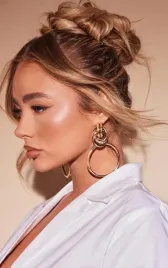 zlote-kolczyki-kolka-z-suplami-prettylittlething-uniwersalny