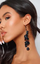 czarne-kolczyki-kwiaty-prettylittlething-uniwersalny