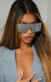 czarne-kwadratowe-okulary-przeciwsloneczne-prettylittlething-uniwersalny