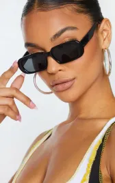 czarne-okragle-okulary-przeciwsloneczne-prettylittlething-uniwersalny