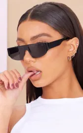czarne-matowe-okulary-przeciwsloneczne-prettylittlething