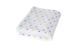 kocyk-z-mikrofibry-75x100-milly-bialy-kolorowe-grochy