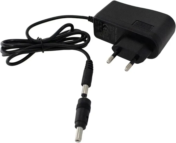 zasilacz-9v-2a-18w-transformator-ladowarka-9v-kod-producenta-000