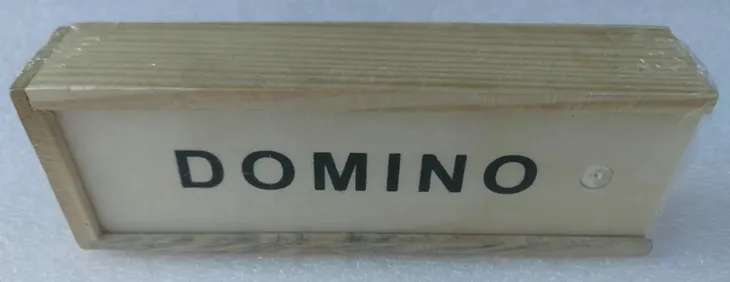 drewniane-domino-czas-rozgrywki-do-15-minut