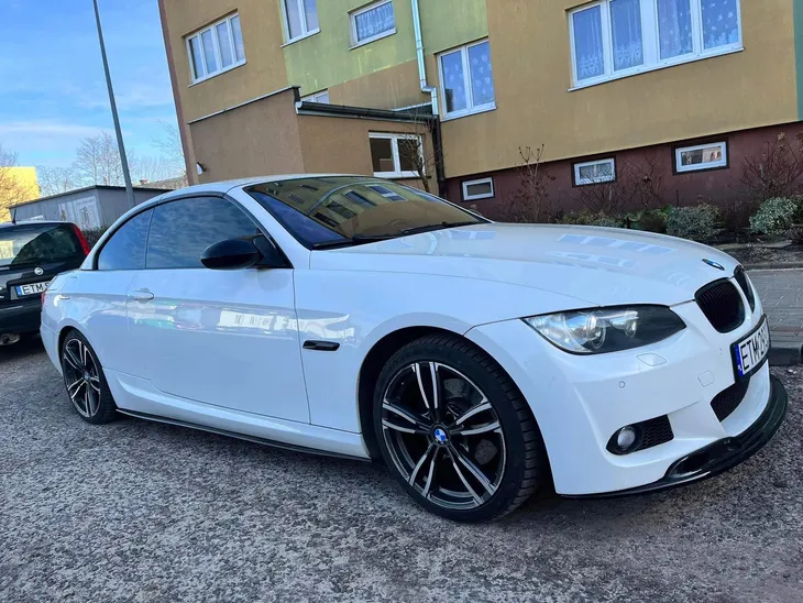 dokladki-progow-e90-e91-e92-e93-splitter-boczne-progi-mpakiet-czarny-polysk-stan-nowy