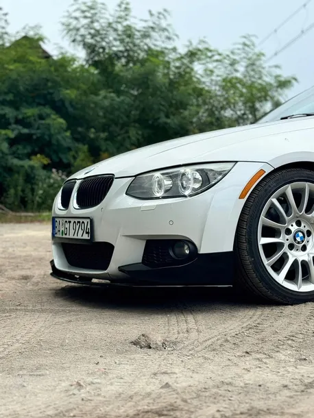 bmw-e92-e93-przedni-spliter-spoiler-m-performance-2009-2012-czarny-polysk-strona-zabudowy-przod
