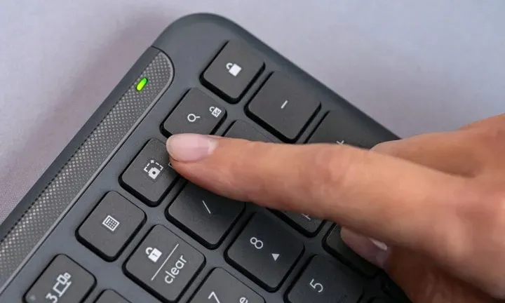 klawiatura-logitech-k950-grafitowy-przeznaczenie-inny-producent-producent-logitech