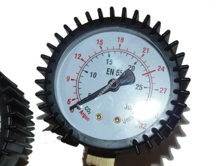 reduktor-argon-co2-maxy-marka-ideal