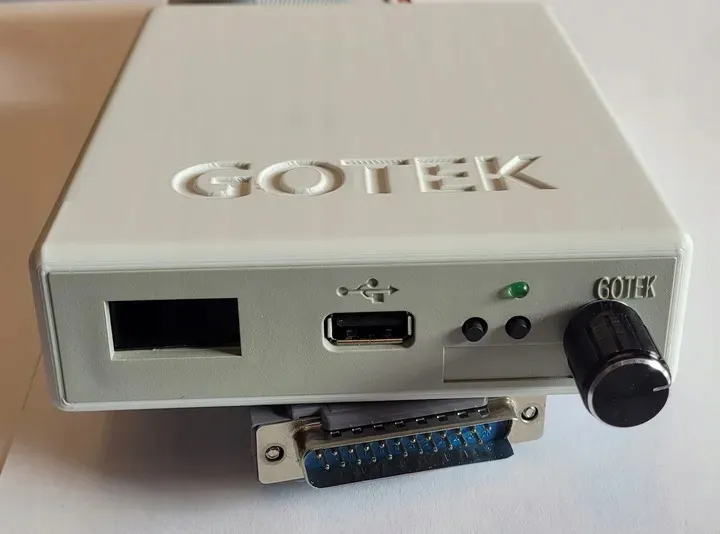 emulator-stacji-dyskietek-gotek-w-obudowie-oled-encoder-do-amiga