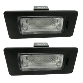 skoda-superb-kombi-2008-2013-lampki-oswietlenia-tablicy-rejestracyjnej-tyl