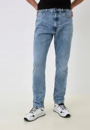 guess-jeansy-meskie-proste-niebieskie-z-przetarciami-bawelna-33-gga