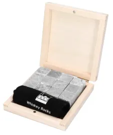 kamienie-do-whisky-kamienne-kostki-steatyt-12szt-pudelko-drewniane