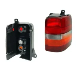 jeep-grand-cherokee-93-98-lampa-tylna-prawa
