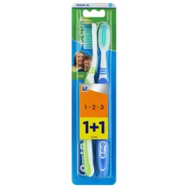 szczoteczka-do-zebow-manualna-oral-b-1-2-3-fresh-medium-2-sztuki
