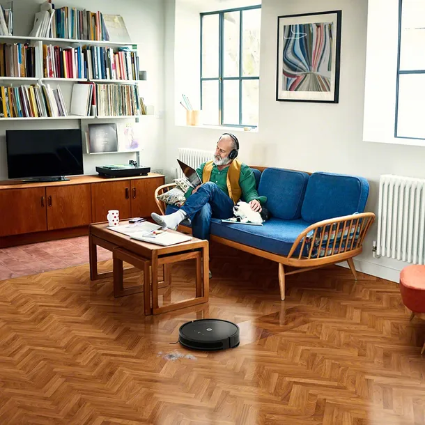 robot-sprzatajacy-irobot-roomba-combo-essential-bialy-marka-irobot