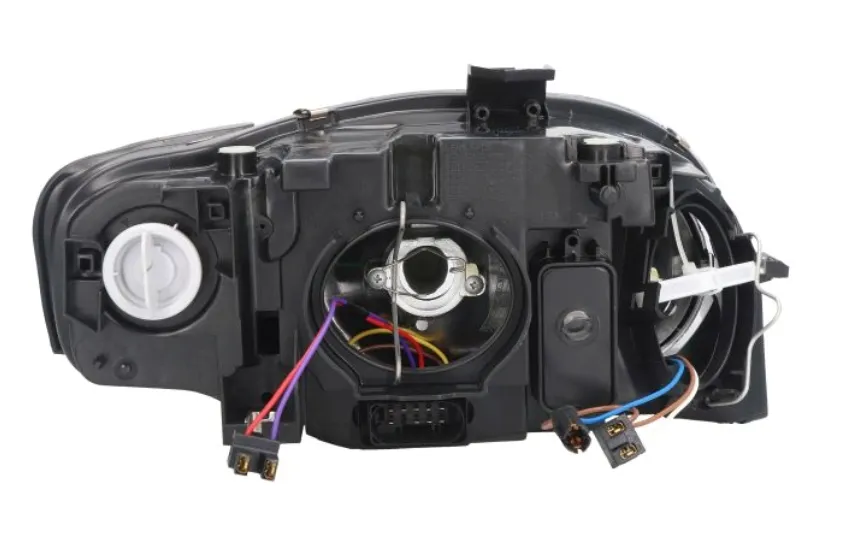 lampa-reflektor-przod-audi-a4-b7