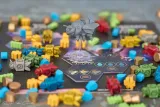 apiary-wydawca-stonemaier-games-stan-nowy