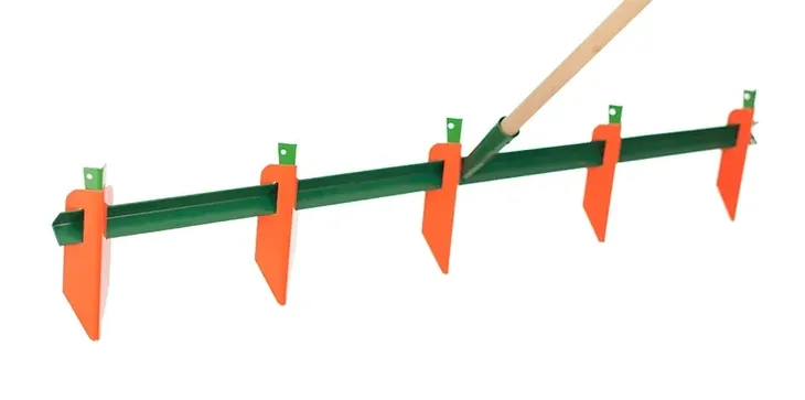 obsypnik-duzy-plug-radelko-do-ogrodu-stan-nowy-waga-narzedzia-1-kg