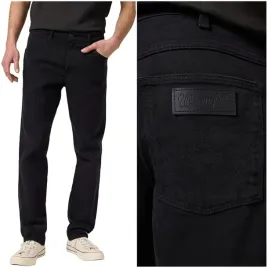 wrangler-greensboro-black-rinse-czarne-proste-spodnie-jeansowe-w32-l34