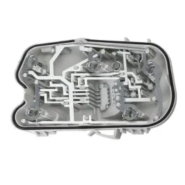 audi-a6-c6-2004-2008-sedan-listwa-zarowkowa-prawa-wklad-lampy-tyl-4f5945222