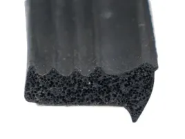 uszczelka-sd34-135x64-samoprzylepna-do-drzwi-cza