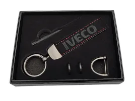 iveco-brelok-samochodowy-iveco-breloczek-do-kluczy-pudelko-na-prezent