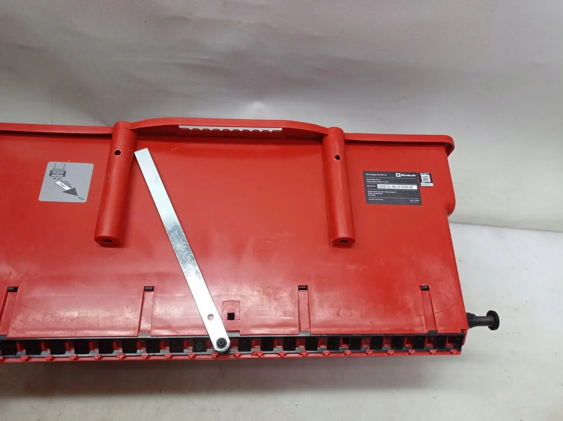 siewnik-reczny-einhell-12-l-45-cm