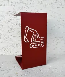 czerwony-znicz-dla-chlopczyka-z-koparka-wys-20cm