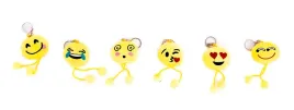 pluszowy-brelok-do-kluczy-emotki-rozne-wzory-zestaw-6szt