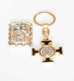 zestaw-religijny-dla-kierowcy-2-w-1-brelok-celtycki-przylepiec