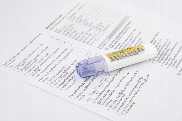 korektor-w-piorze-d-rect-12ml-rodzaj-korektor-w-dlugopisie