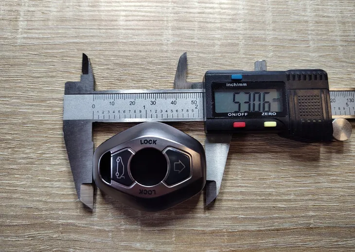 bmw-etui-na-kluczyk-bmw-e36-e39-e46-e60-e46-e60-e61-e63-e64-e83-e85-e86-marka-bez-marki