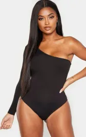 czarne-podkreslajace-sylwetke-body-na-jedno-ramie-prettylittlething-xxl